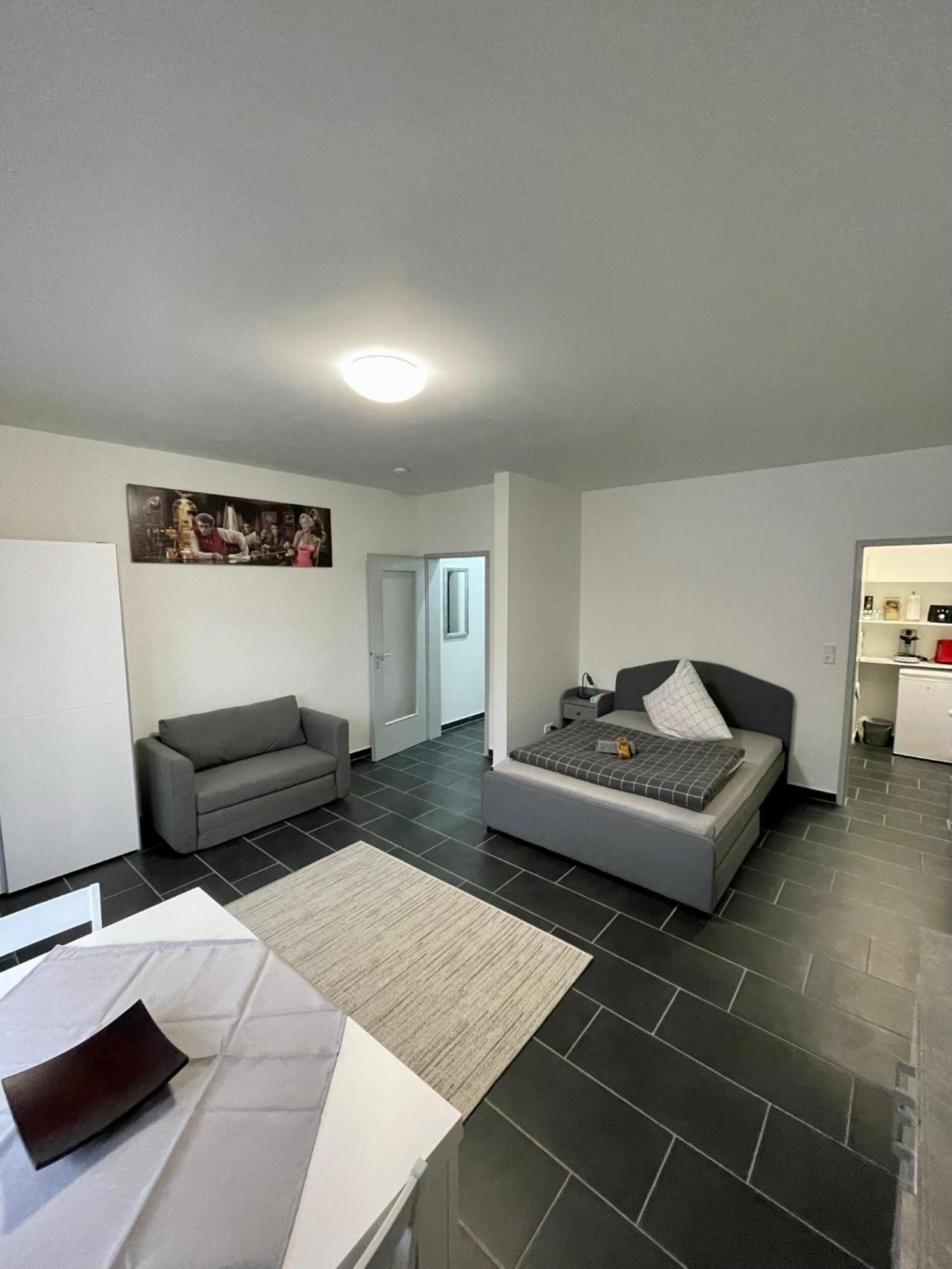 Naehe Hauptbahnhof & Ece-Center, Smart Tv Apartment Karlsruhe Exterior photo